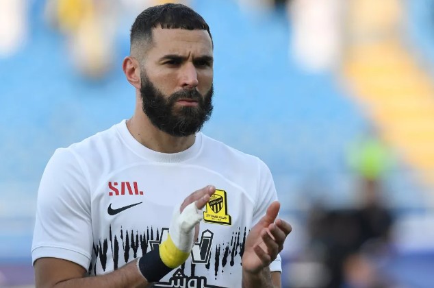 زين جناح بايرن ميونخ يرفض عقدا بقيمة 100 مليون دولار من الاتحاد